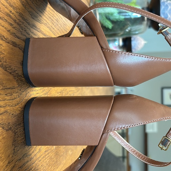 Coach maya c-buckle leather heels - Picture 8 of 9